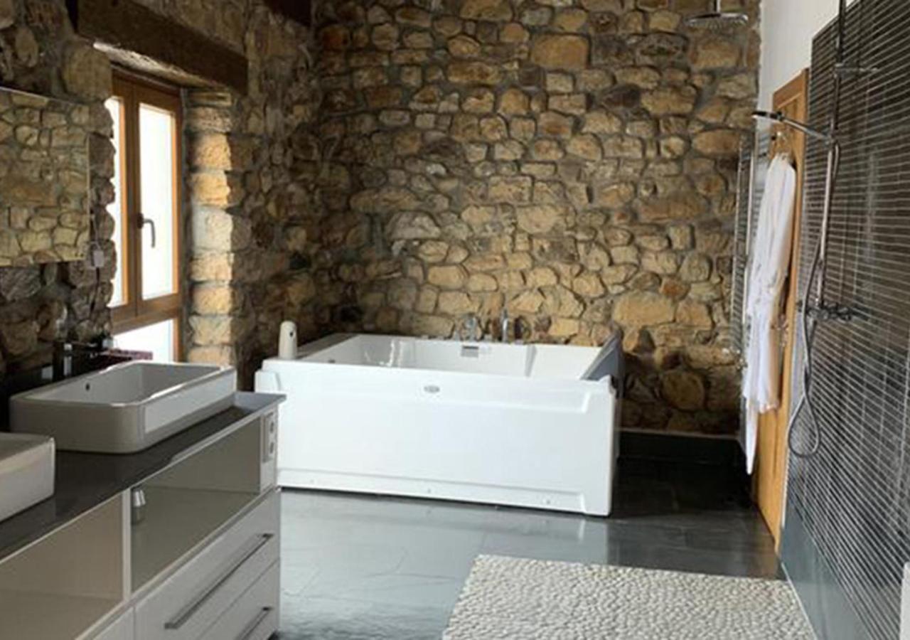 Cantabria Collection - Excepcional Chalet Cerca De Cabarceno Pamanes Exterior photo